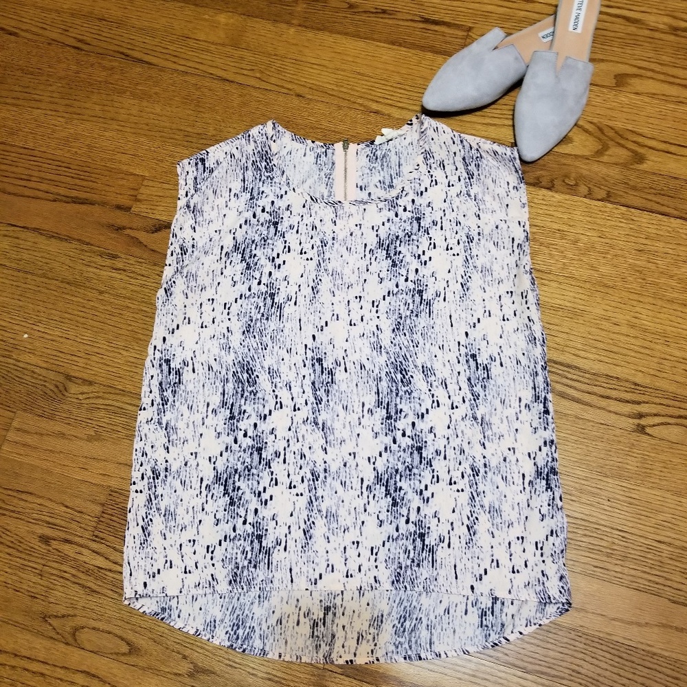 Sleeveless top